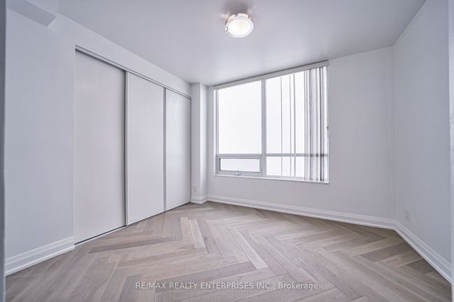 PH-209 - 208 Enfield Pl, Condo with 3 bedrooms, 2 bathrooms and 2 parking in Mississauga ON | Image 22