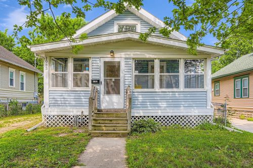 1083 Western Ave N, Saint Paul, MN, 55117-4842 | Card Image