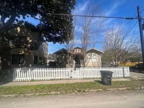b-4105 Mckinney St, Houston, TX, 77023-1015 | Card Image