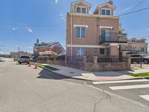 3318 Griswold Avenue, New York, NY, 10465 | Card Image