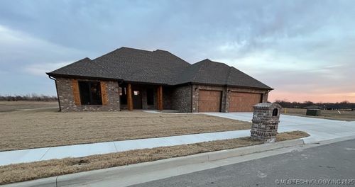 304 Barley Hill Rd, Bartlesville, OK, 74006-6056 | Card Image