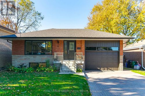 6 Tewsely Place, Toronto (Willowridge-Martingrove-Richview), ON, M9P1N7 | Card Image