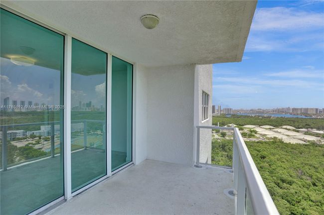 APT-2503 - 15051 Royal Oaks Ln, Condo with 3 bedrooms, 3 bathrooms and null parking in North Miami FL | Image 41