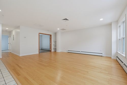 8-1 Davenport St, Cambridge, MA, 02140-1415 | Card Image