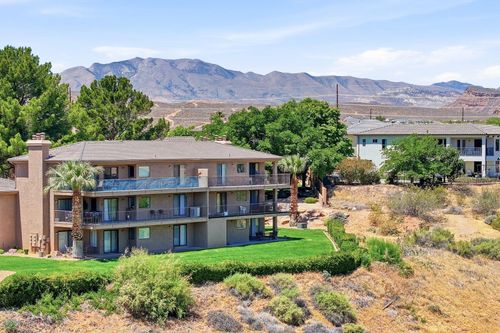 r-2-860 S Village Rd, St. George, UT, 84770 | Card Image