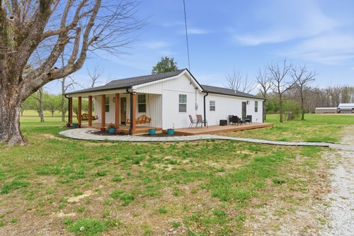 1237 Abiff Rd, Bon Aqua, TN, 37025-5033 | Card Image