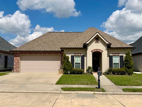 273 Rue Reece, Houma, LA, 70364-3033 | Card Image