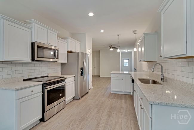 170 - 146 Bellasera Way, Townhouse with 3 bedrooms, 3 bathrooms and null parking in Richmond Hill GA | Image 8