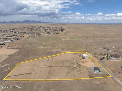 7075 E Airfield Rd, Prescott Valley, AZ, 86315-4816 | Card Image