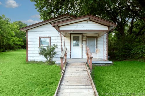 519 W Chickasaw Avenue, McAlester, OK, 74501 | Card Image