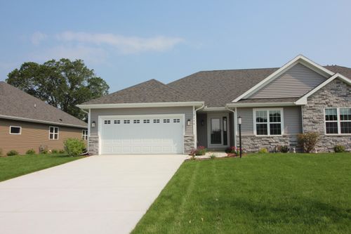 5240 Briarwood Cir, Caledonia, WI, 53402-1504 | Card Image