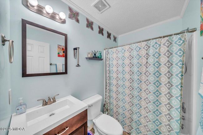 23 - Hall Bath | Image 23