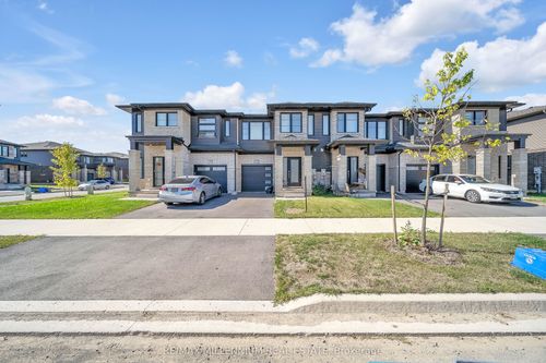 172 Klager Ave, Fonthill, ON, L0S1E1 | Card Image