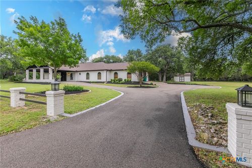 50 Spur Dr, Belton, TX, 76513-9228 | Card Image