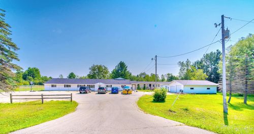 9284 State Highway M35, Gladstone, MI, 49837-8801 | Card Image