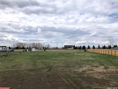 529 Aaro Ave, Elbow, SK, S0H1J0 | Card Image