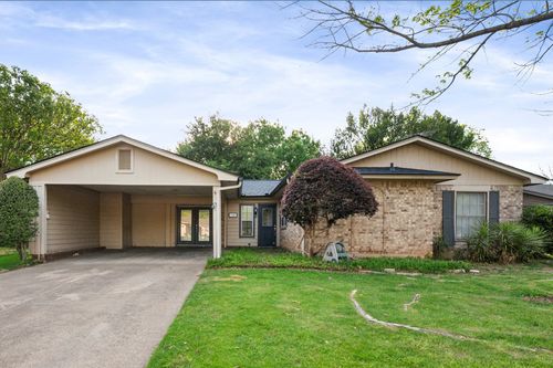 1807 Westcrest Dr, Arlington, TX, 76013-3449 | Card Image