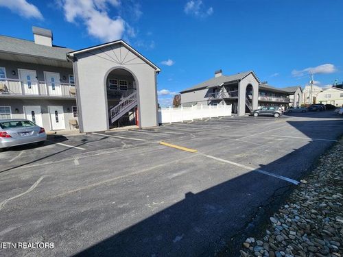 apt-209-2748 Florence Dr, Pigeon Forge, TN, 37863-3368 | Card Image