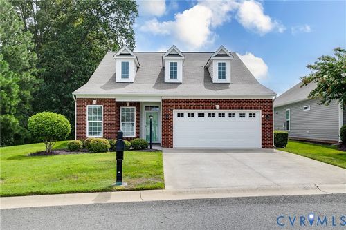 8068 Saddle Crest Dr, Mechanicsville, VA, 23111-2283 | Card Image