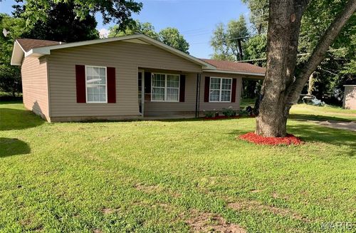 204 E Peck St, Malden, MO, 63863-1652 | Card Image