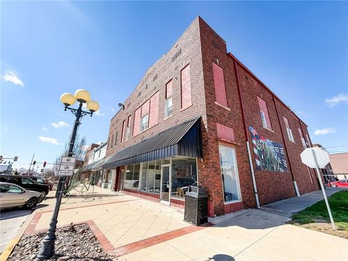 16 E Main St, Casey, IL, 62420-1606 | Card Image