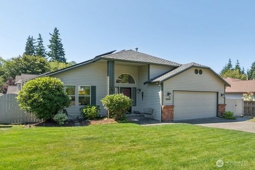 5002 9th Avenue W, Everett, WA, 98203 | Card Image