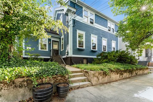90 Oak St, Providence, RI, 02909-1908 | Card Image