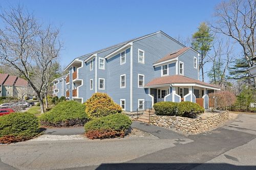 112-112 Heritage Dr, Whitinsville, MA, 01588-2365 | Card Image
