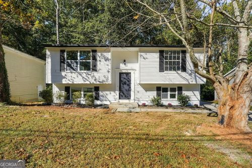 2075 Countydown Ln, Stone Mountain, GA, 30088-4316 | Card Image