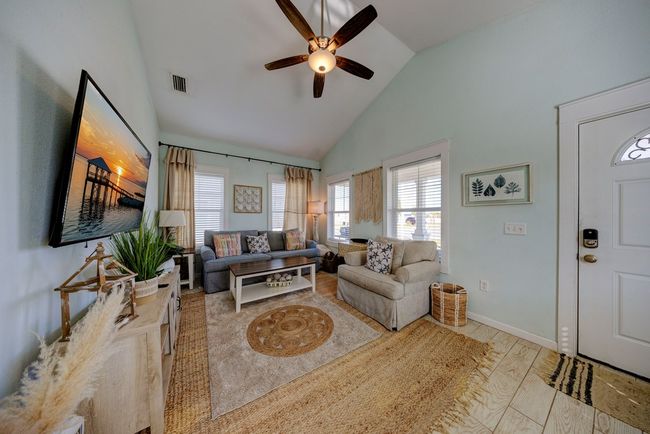 2 - 103 Ocean View Dr, House other with 2 bedrooms, 2 bathrooms and 2 parking in Mexico Beach FL | Image 8