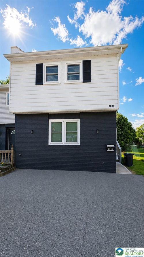 2835 Ithaca St, Allentown, PA, 18103-7309 | Card Image