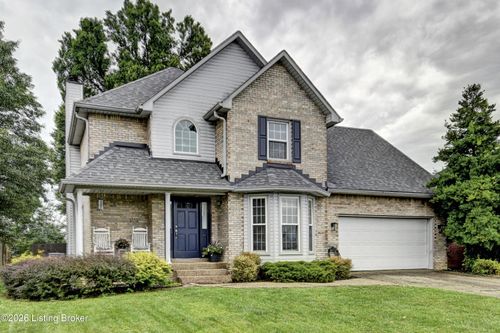 4924 Hunters Point Cir, Louisville, KY, 40216 | Card Image
