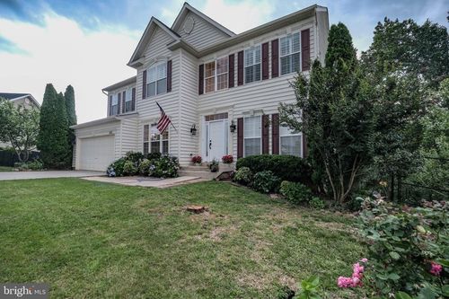 1421 Pickett Ct, FRONT ROYAL, VA, 22630-5325 | Card Image