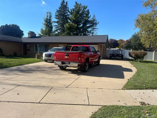 2325 Kipling Drive, Saginaw, MI, 48602 | Card Image