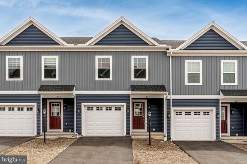 147 Highpoint Park Dr, PLEASANT GAP, PA, 16823-9662 | Card Image