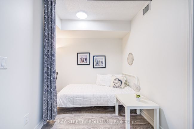 627 - 25 Lower Simcoe St, Condo with 2 bedrooms, 1 bathrooms and null parking in Toronto ON | Image 35