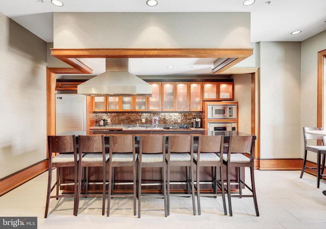 UNIT-907 - 11990 Market St, Condo with 3 bedrooms, 2 bathrooms and null parking in RESTON VA | Image 62