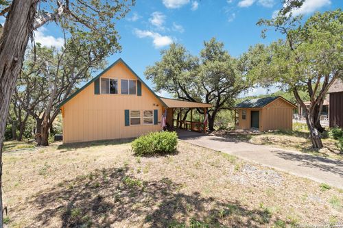 2676 Woodcrest Dr, Canyon Lake, TX, 78133-4067 | Card Image