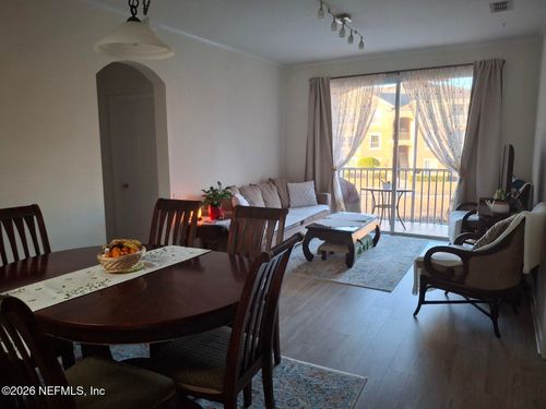 1023-7990 Baymeadows Rd E, Jacksonville, FL, 32256-2961 | Card Image