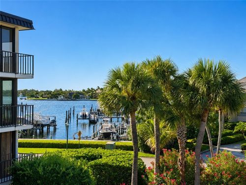 3g-1850 Bay Rd, Vero Beach, FL, 32963-4322 | Card Image
