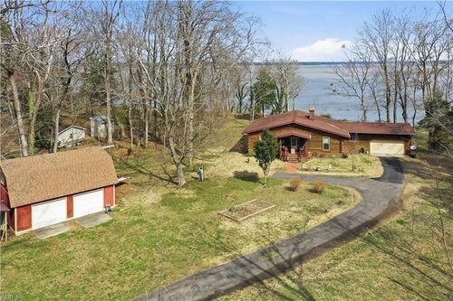 121 Meadowlark Ln, Surry, VA, 23883-2444 | Card Image