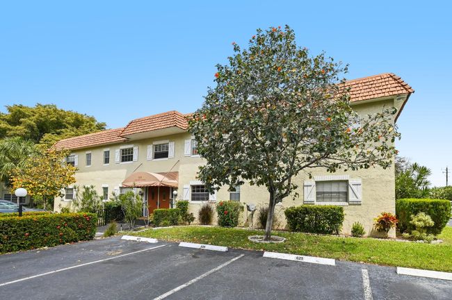 APT-114 - 5620 Sw 3 Rd Pl, Condo with 1 bedrooms, 1 bathrooms and null parking in Margate FL | Image 20