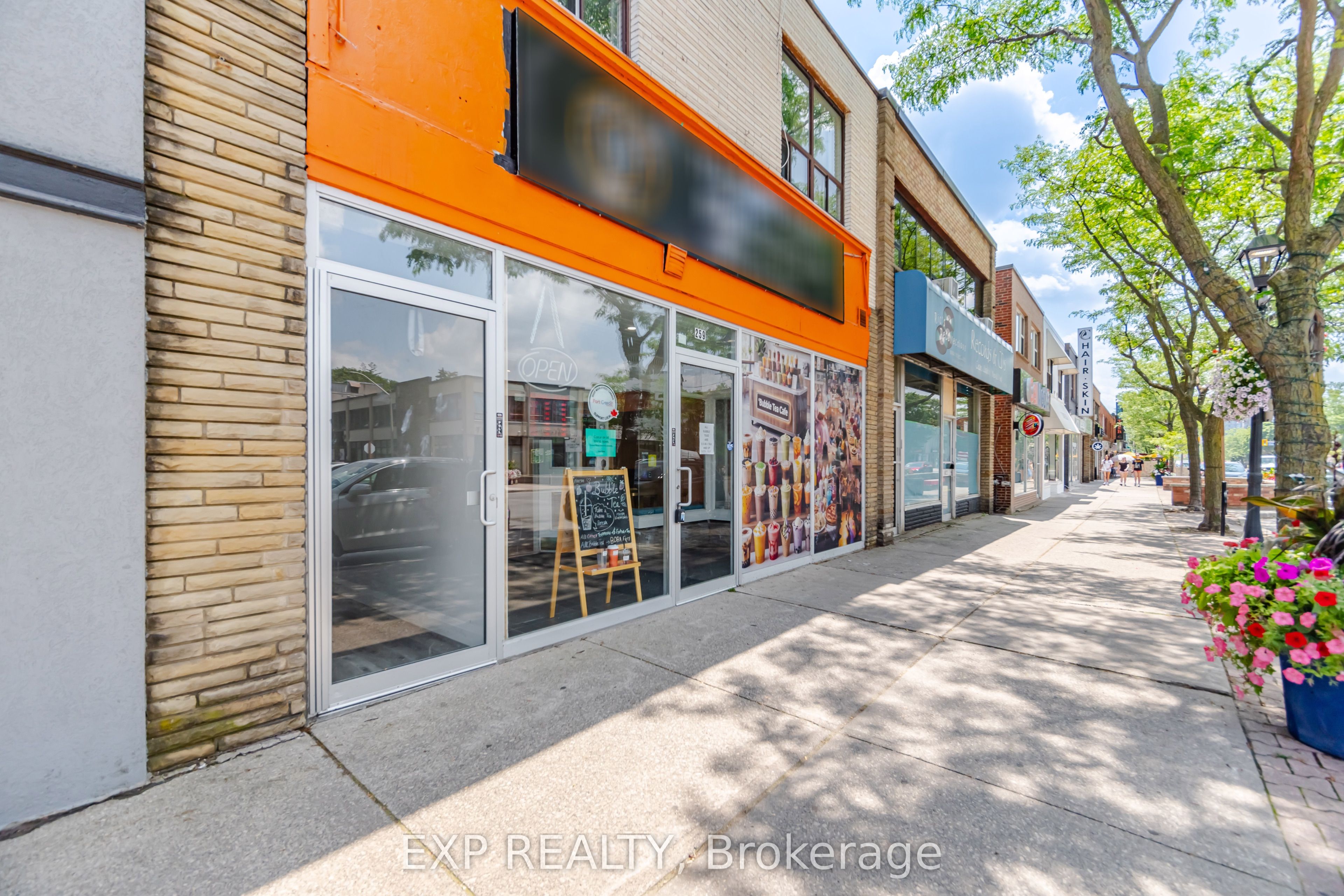 Commercial Sale in Mississauga 2