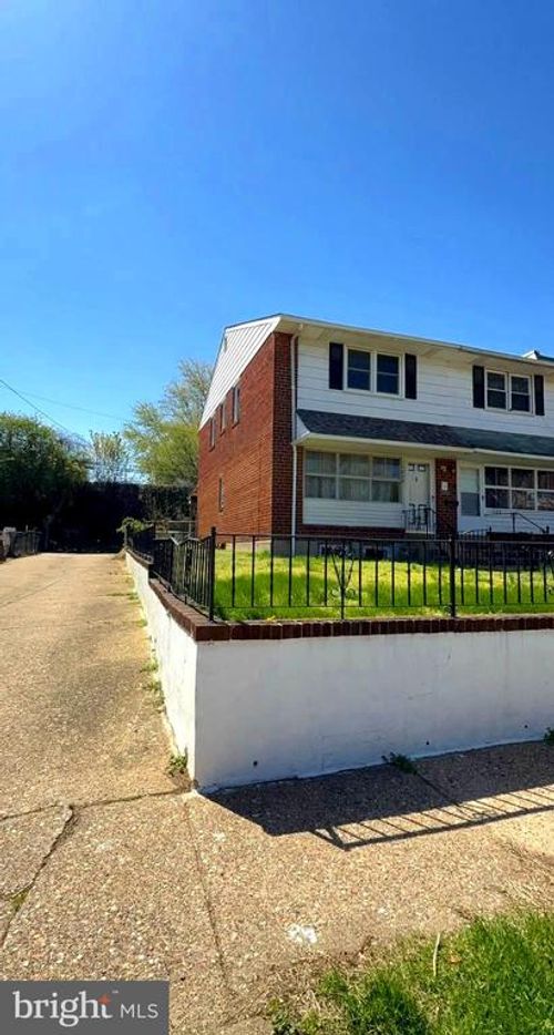 1326 Renshaw Rd, CHESTER, PA, 19013-1558 | Card Image