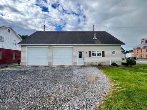 123 W South St, Everett, PA, 15537-1157 | Card Image