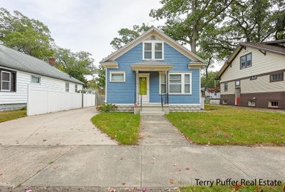 1840 5th Street, House other with 4 bedrooms, 1 bathrooms and null parking in Muskegon MI | Image 2