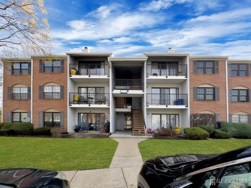 479 Danbury Ln, East Brunswick, NJ, 08816-5119 | Card Image