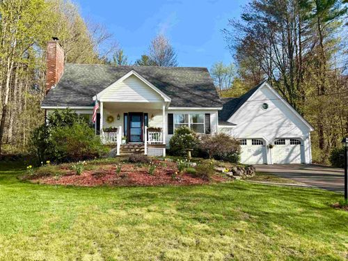 55 Carriage Ln, Hopkinton, NH, 03229-3302 | Card Image