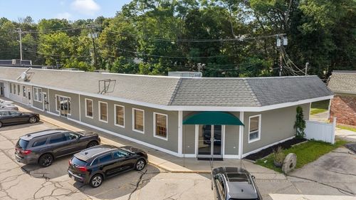 c-d-e-194 Main St, Amesbury, MA, 01913-3774 | Card Image