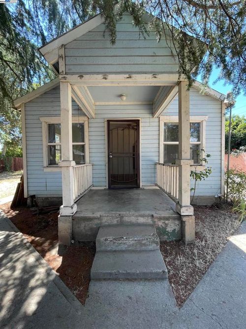 2750 33rd Ave, Sacramento, CA, 95824-1020 | Card Image